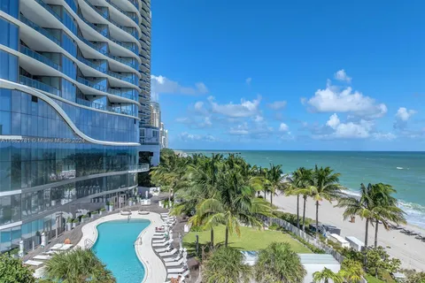 15701 Collins Ave # 1504, Sunny Isles Beach FL 33160