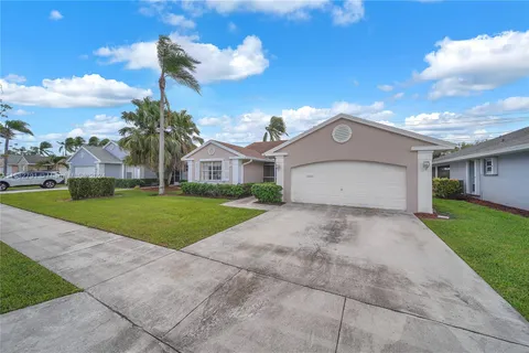 2550 SE 7th Pl, Homestead FL 33033