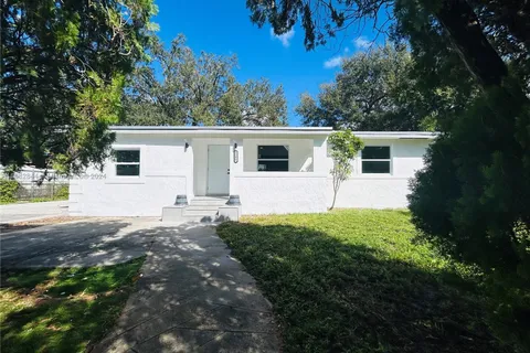 2285 NW 102nd St, Miami FL 33147