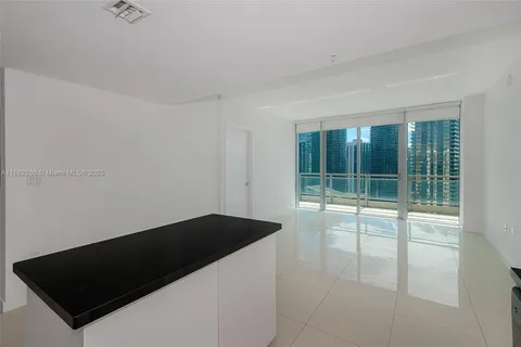 92 SW 3rd St # 3503, Miami FL 33130