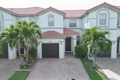 7822 NW 109th Path, Doral FL 33178