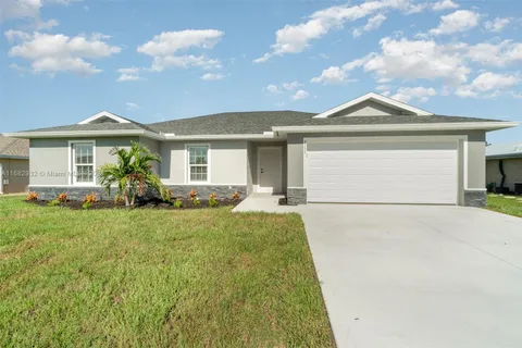 129 SW 9th Pl, Cape Coral FL 33991