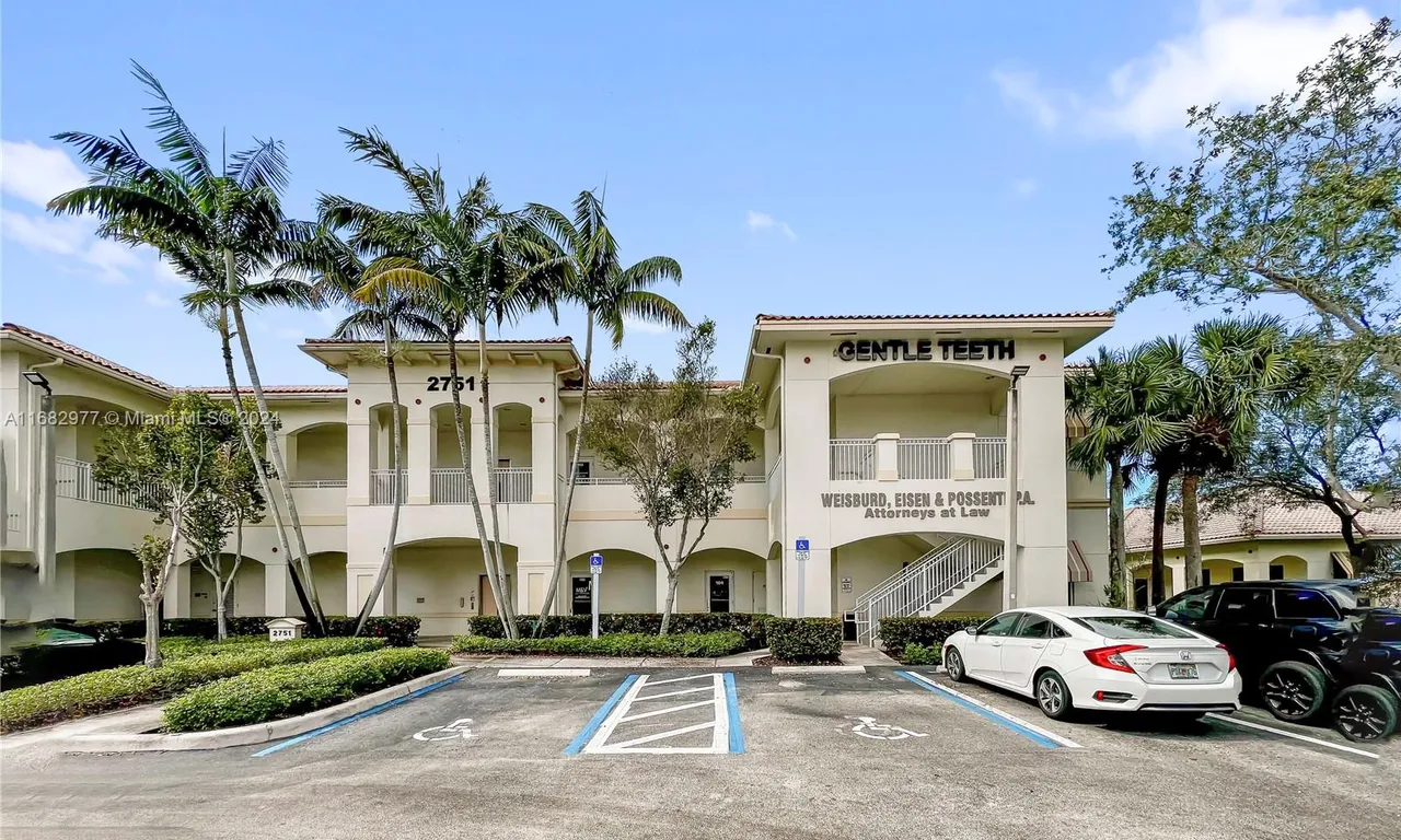 2751 Executive Park Dr # 104, Weston FL 33331