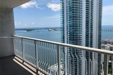 1200 Brickell Bay Dr # 3705, Miami FL 33131