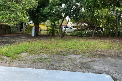 600 Jann Ave, Opa-Locka FL 33054