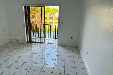 4705 NW 7th St # 7, Miami FL 33126