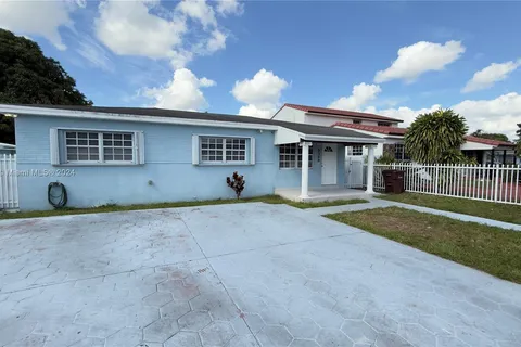 5366 E 6th Ave, Hialeah FL 33013