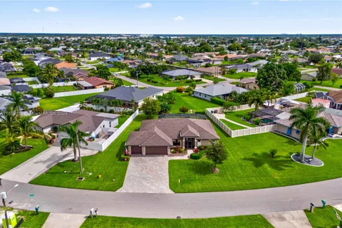 1003 SE 16th Terrace, Cape Coral FL 33990