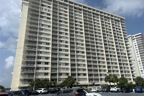 300 Bayview Dr # 703, Sunny Isles Beach FL 33160