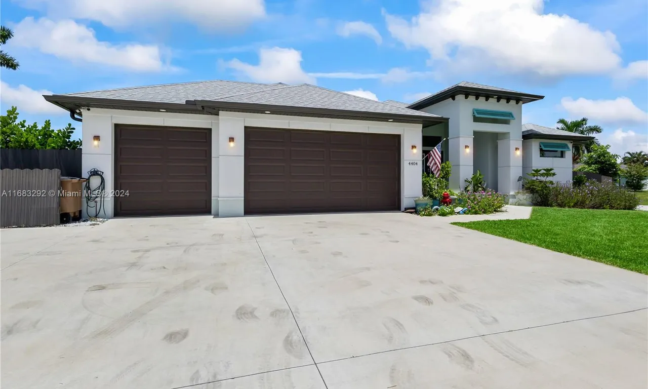 4404 SW 15th Pl, Cape Coral FL 33914