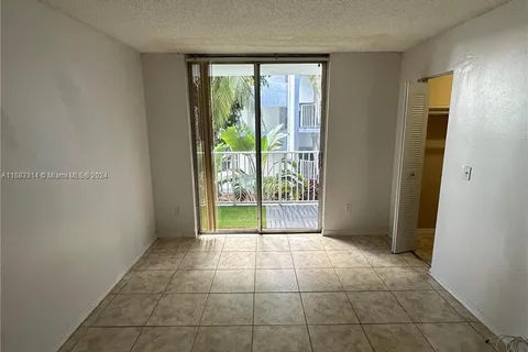 1801 S Treasure Dr # 209, North Bay Village FL 33141