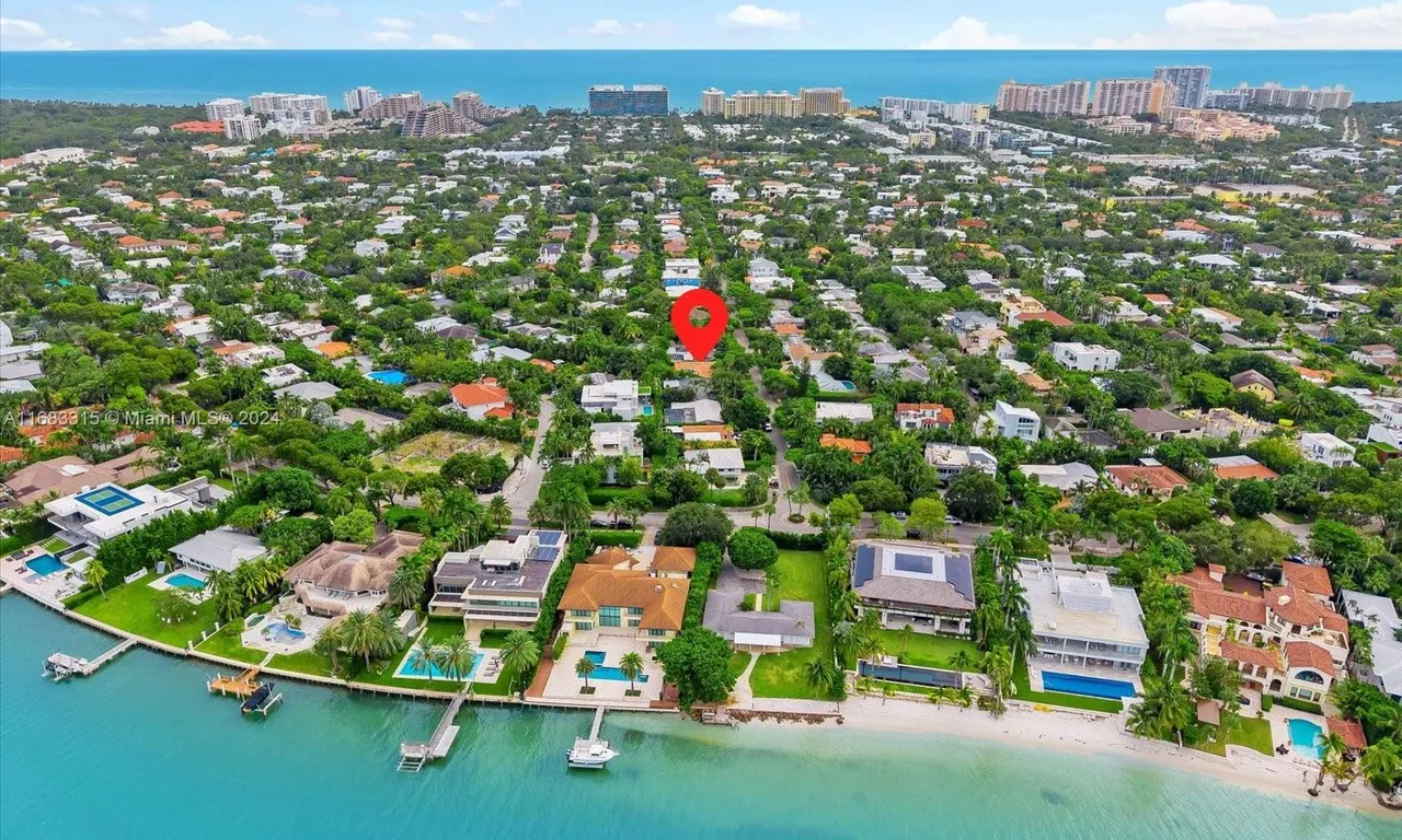 361 W Heather Dr, Key Biscayne FL 33149