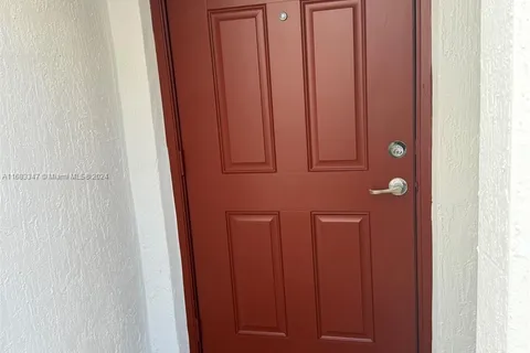 16723 SW 95th St # 2, Miami FL 33196