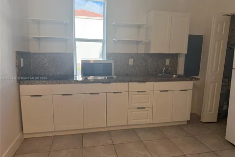 16723 SW 95th St # 2, Miami FL 33196