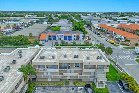 2610 W 76th St # 210, Hialeah FL 33016