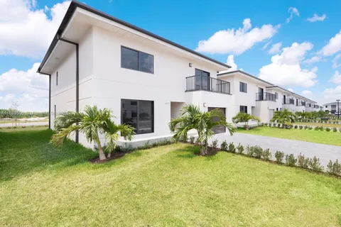 1373 NW 1 ST, Florida City FL 33034