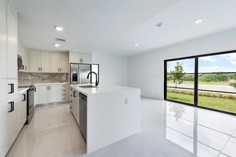 1373 NW 1 ST, Florida City FL 33034
