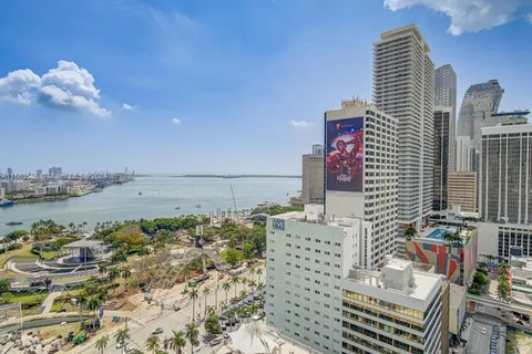 244 Biscayne Blvd # 2309, Miami FL 33132