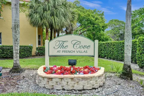 7930 NW 7th St # 201, Pembroke Pines FL 33024