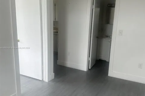 2961 SW 5th St # 17, Miami FL 33135