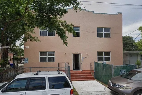 2330 NW 9 St # 8, Miami FL 33125