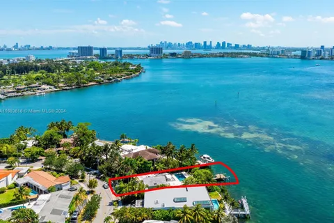 7950 Biscayne Point Cir, Miami Beach FL 33141