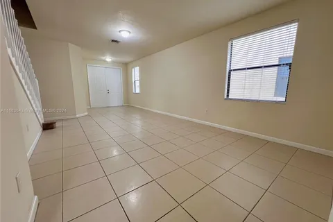 3546 W 86th Ter # 3546, Hialeah FL 33018