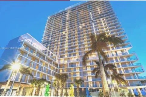 2000 Metropica Way # 1009, Sunrise FL 33323