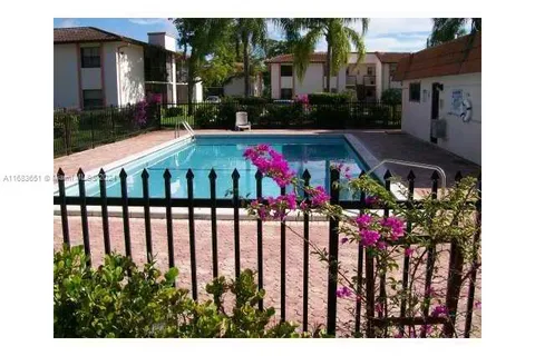 20910 NE 8th Ct # 22, Miami FL 33179