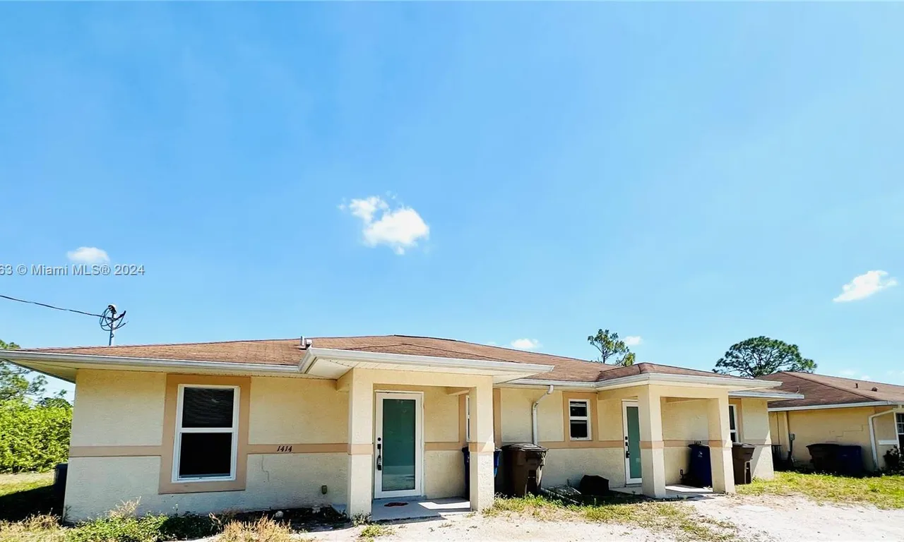 1412 1414 W 12th St, Lehigh Acres FL 33972