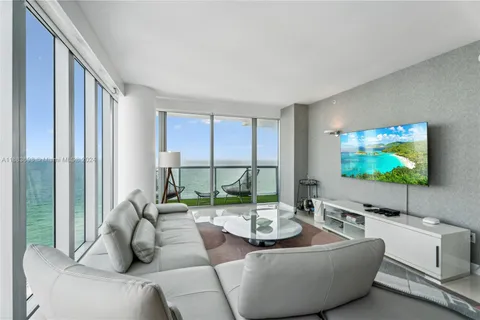 6799 Collins Ave # 1602, Miami Beach FL 33141