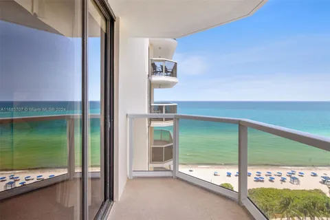 6423 Collins Ave # 1504, Miami Beach FL 33141