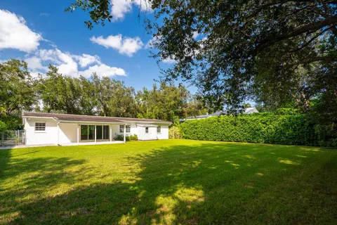 7510 SW 105th Ter, Pinecrest FL 33156