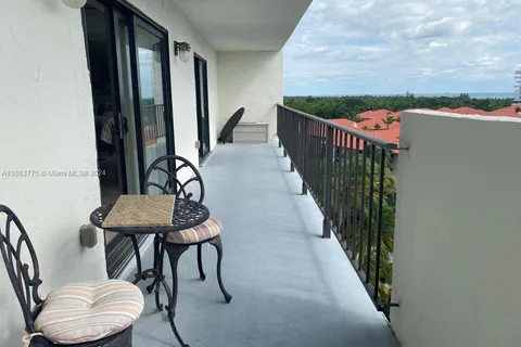 77 Crandon Blvd # 9E, Key Biscayne FL 33149