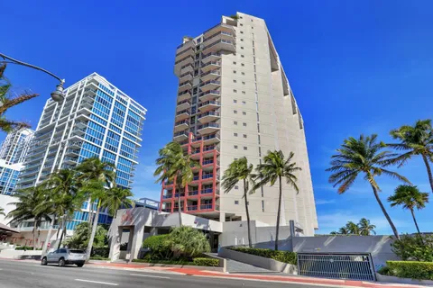 6767 Collins Ave # 706, Miami Beach FL 33141