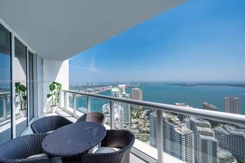 465 Brickell Ave # 5305, Miami FL 33131