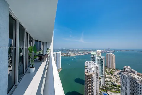 465 Brickell Ave # 5305, Miami FL 33131