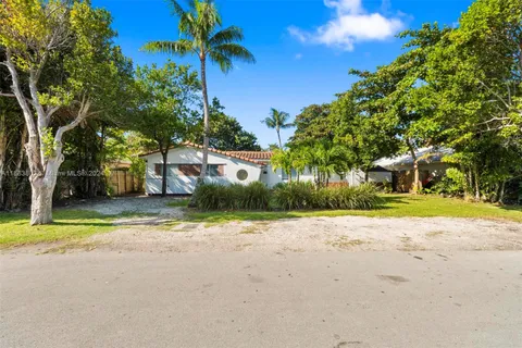 738 Fernwood Rd, Key Biscayne FL 33149