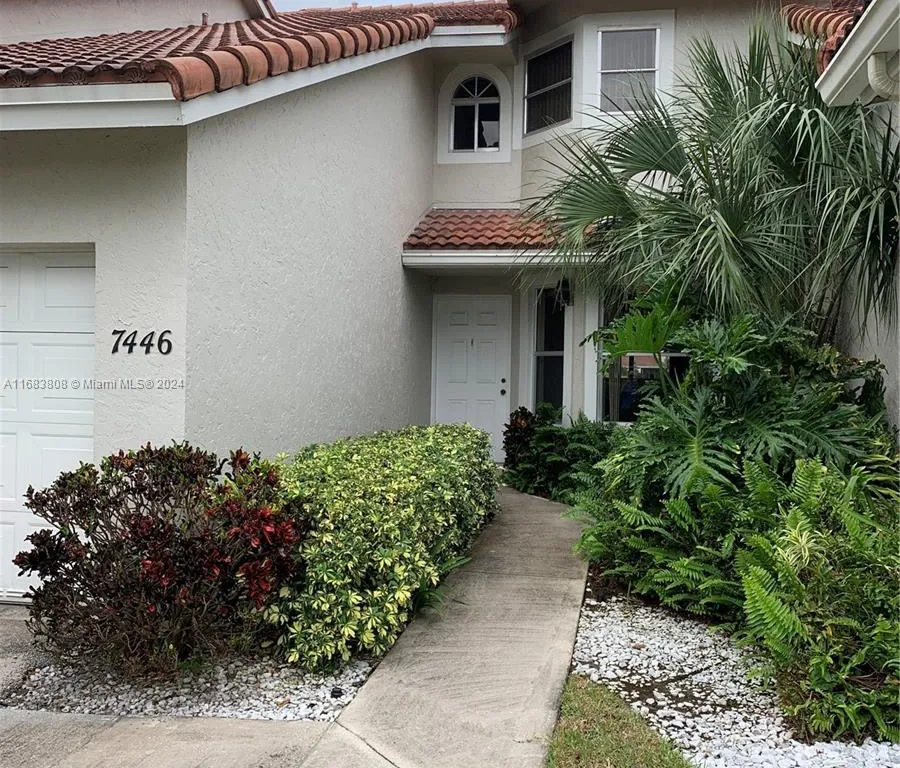 7446 S Pinewalk Dr S # 2, Margate FL 33063