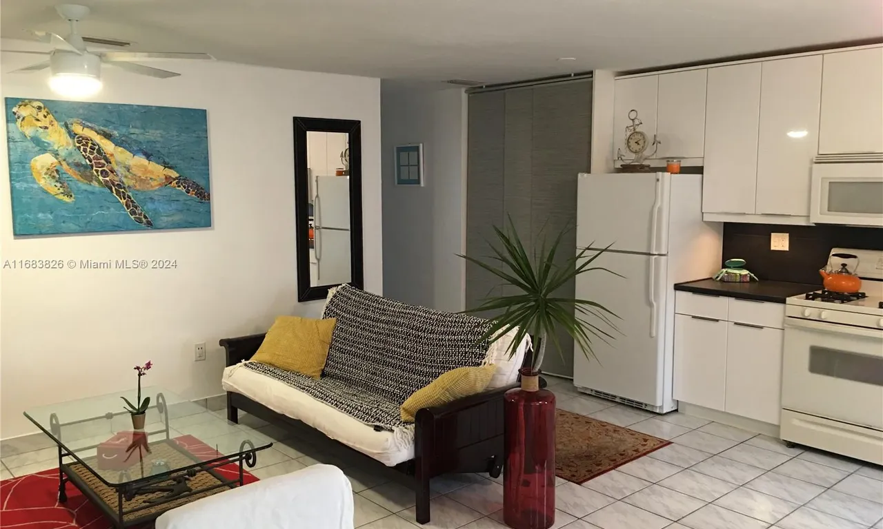 919 Michigan Ave # 9, Miami Beach FL 33139