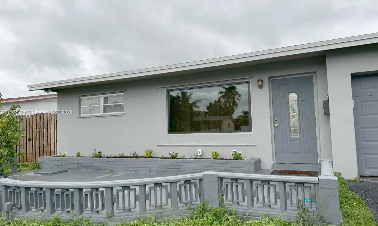 8540 NW 25 CT # 0, Sunrise FL 33322