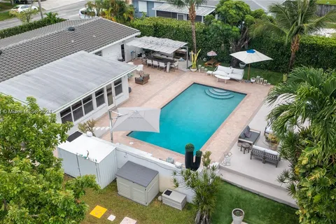 31 SW 6th St # 0, Hallandale Beach FL 33009