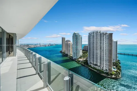 300 Biscayne Blvd Way # 2501, Miami FL 33131