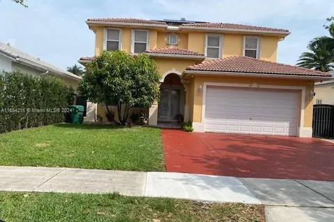 8767 NW 139th Ter, Miami Lakes FL 33018