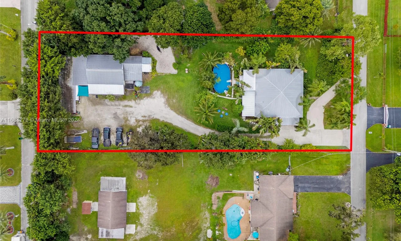 14480 SW 16 ST., Davie FL 33325