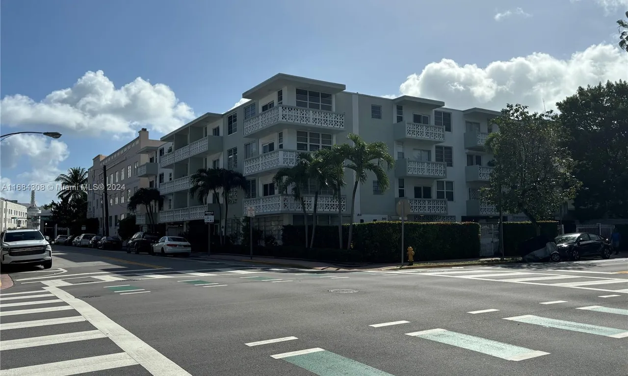 949 Pennsylvania Ave # 407, Miami Beach FL 33139