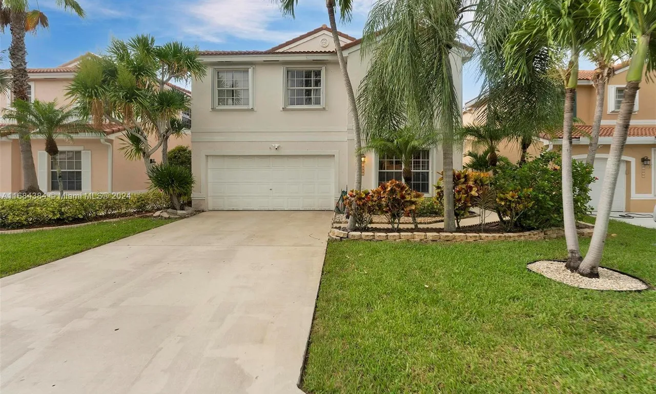 10897 NW 46th Dr, Coral Springs FL 33076