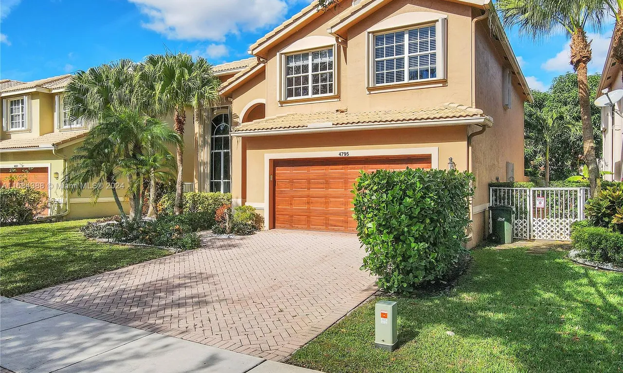 4795 S Classical Blvd, Delray Beach FL 33445