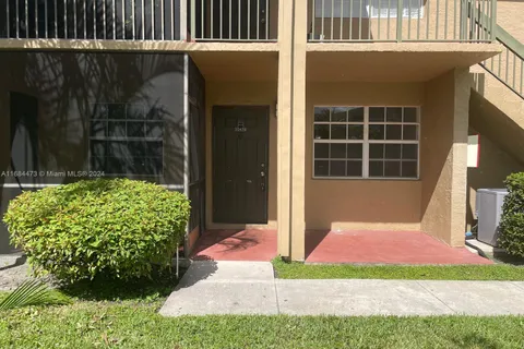 10476 NW 8th St # 104, Pembroke Pines FL 33026