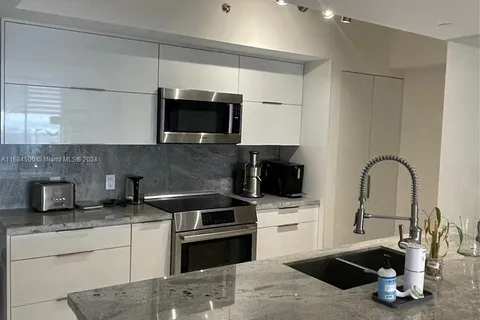 1830 S Ocean Dr # 2604, Hallandale Beach FL 33009